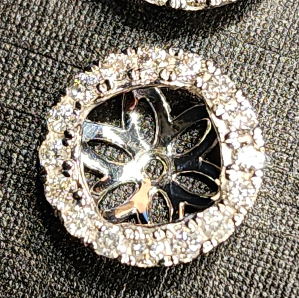 Diamond earring jacket. - Picture 13 of 16